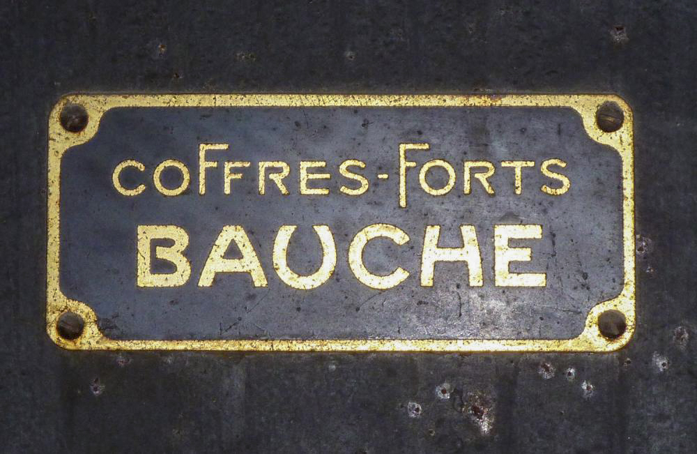 Ligne Maginot - NANCY- LAXOU - CENTRAL PROTéGé - (Central téléphonique isolé) - Porte étanche intérieure, plaque constructeur