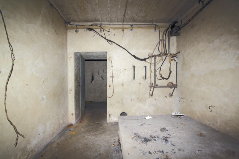 Ligne Maginot - NANCY- LAXOU - CENTRAL PROTéGé - (Central téléphonique isolé) - Local du groupe électrogène avec les restes du tableau électrique principal