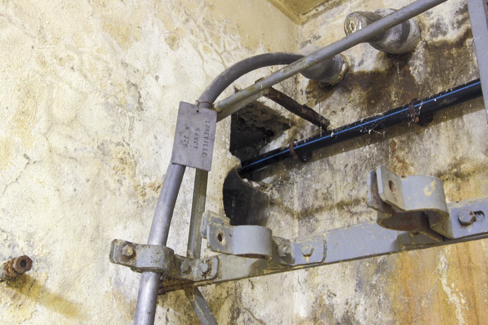 Ligne Maginot - NANCY- LAXOU - STATION PROTéGéE LSGD - (Central téléphonique isolé) - Arrivée des câbles LSGD