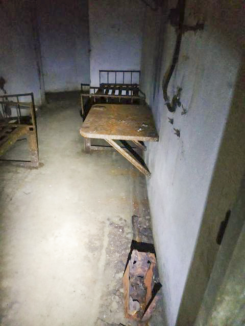 Ligne Maginot - BARRUNGSHOFF - BORNUNGSHOFF - X11 - (Abri) - Une chambre d'officiers.