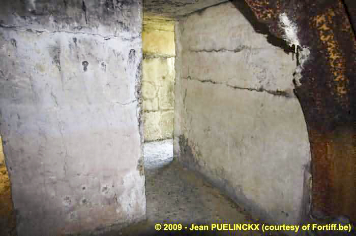 Ligne Maginot - B20 - LYON - (Blockhaus pour arme infanterie) - 