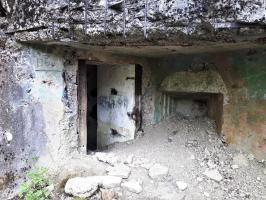 Ligne Maginot - KERFENT - A34 - (Ouvrage d'infanterie) - Bloc 2
Entrée et créneau FM de défense rapprochée