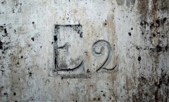 Ligne Maginot - E2 - (Chambre de coupure) - Marquage 'E2' correspondant à la chambre 