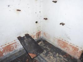 Ligne Maginot - E3 - (Chambre de coupure) - Les tablettes rabattables