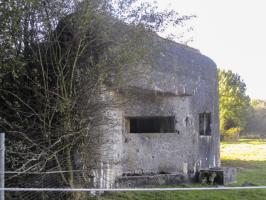Ligne Maginot - B312 - ANSTAING - (Blockhaus pour canon) - Vue de la GR 121 B.