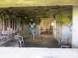 Ligne Maginot - B320 - CAMPHIN - (Blockhaus pour canon) - Intérieur du Blockhaus.