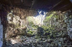 Ligne Maginot - 31/3 - SAASENHEIM - (Casemate d'infanterie - Double) - l'intérieur de la façade sud où se trouve la cloche complètement ravagée
