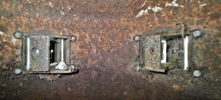 Ligne Maginot - TRAUTBACH OUEST - (Blockhaus pour arme infanterie) - Deux des cinq créneaux de la cloche GFM Ouest