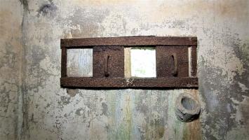Ligne Maginot - M10 - NONNENHARDT EST 3 - (Blockhaus pour arme infanterie) - Créneau gauche