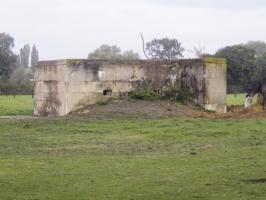 Ligne Maginot - BEF 341 - BLONDE-RUE Nord (Blockhaus pour arme infanterie) - Vu du chemin du circuit de la Commanderie.