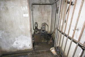 Ligne Maginot - MONT DES WELCHES - A21 - (Ouvrage d'artillerie) - Pompe d'alimentation en eau de l'un des blocs. Cette pompe permet de relevage de l'eau depuis la galerie