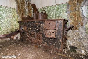Ligne Maginot - VECKRING - X21 - (Abri) - La cuisinière en fonte, de marque François Vaillant.