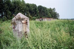 Ligne Maginot - BEF 472 - BOIS JACOB SUD - (Blockhaus pour canon) - Le puits a proximité