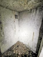 Ligne Maginot - B591 - RICHARDSHAEUSER 5 - (Blockhaus pour arme infanterie) - Après l'entrée, il y a ce petit espace avec dans le mur, des planches en bois.