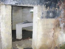 Ligne Maginot - GARTEN 1 - (Blockhaus pour arme infanterie) - L'intérieur
Au fond la tablette de tir pour mitrailleuse