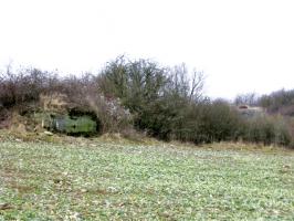 Ligne Maginot - GARTEN 1 - (Blockhaus pour arme infanterie) - A droite on apercoit la cloche GFM de la casemate de Singling ouest