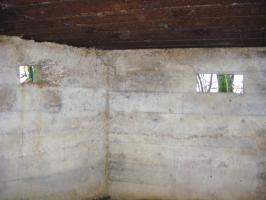 Ligne Maginot - GARTEN 2 - (Blockhaus pour arme infanterie) - L'intérieur
A gauche le créneau FM et à droite celui de la mitrailleuse