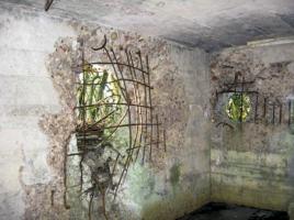 Ligne Maginot - GUCKENBERG 3 - (Blockhaus pour canon) - L'intérieur
Impacts d'obus