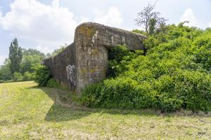 Ligne Maginot - B250 - NOUVEAU MONDE - (Blockhaus pour canon) - Mur frontal et façade Ouest