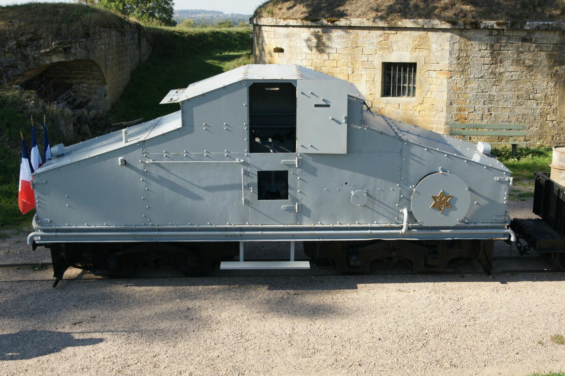 Ligne Maginot - Locotracteur petroléo-électrique CROCHAT type DL - 
