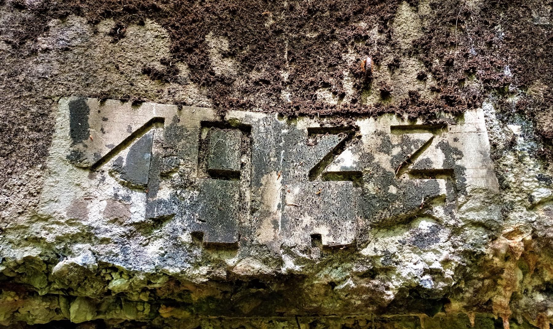 Ligne Maginot - TRAUTBACH OUEST - (Blockhaus pour arme infanterie) - Cartouche de l'année de construction '1933'