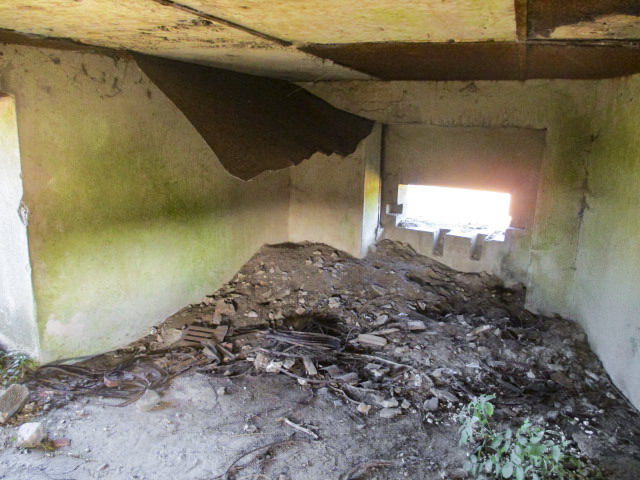 Ligne Maginot - B115 - ROMMEL BECQUE - (Blockhaus pour canon) - Intérieur du B 115 - Rommel Becque. - Smardz Félix