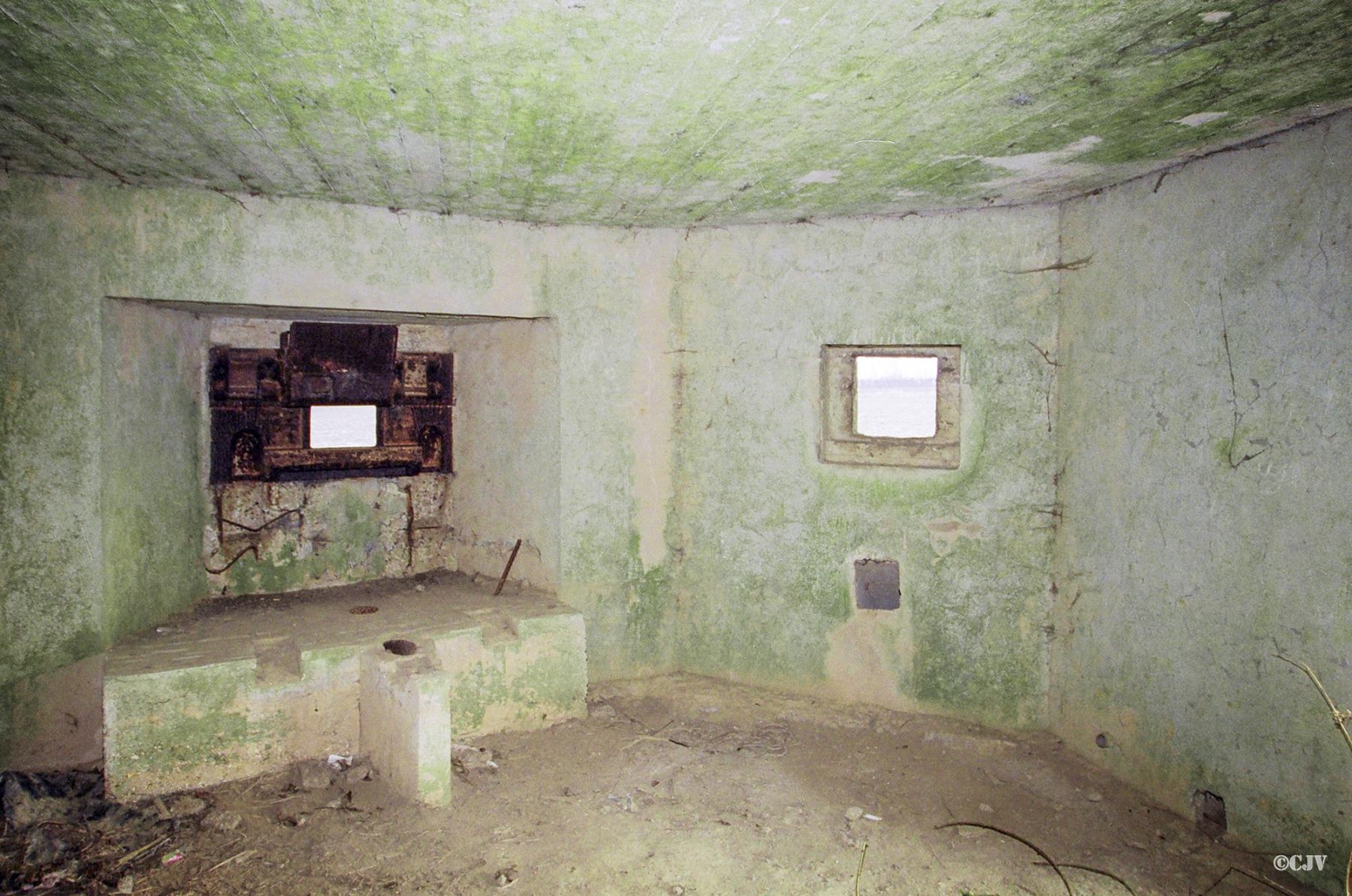 Ligne Maginot - B172 - PURGATOIRE - (Blockhaus pour canon) - Trémie Pamart-Lemaigre pour canon de 24 SA 34 ou mitrailleuse Hotchkiss 8mm mle 1914