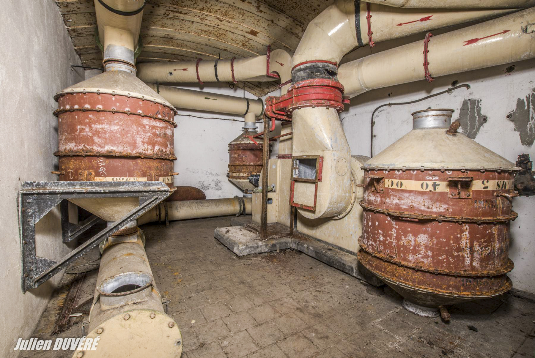 Ligne Maginot - RIPPERT - X13 (QUARTIER KARRE - II/168°RIF) - (Abri) - Salle de neutralisation de l'air gazé.