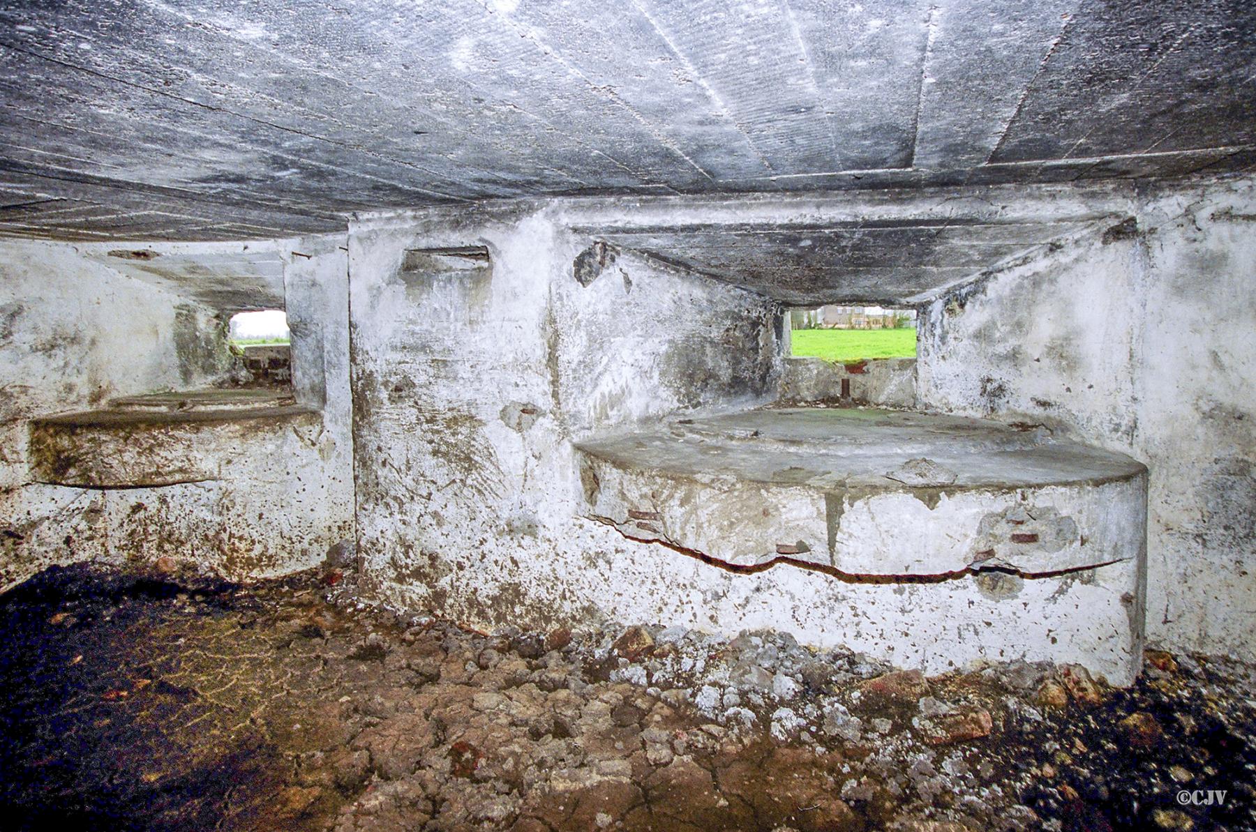 Ligne Maginot - BEF 719 - LA POUILLERIE EST 1 - (Blockhaus pour arme infanterie) -  - Caspar Vermeulen