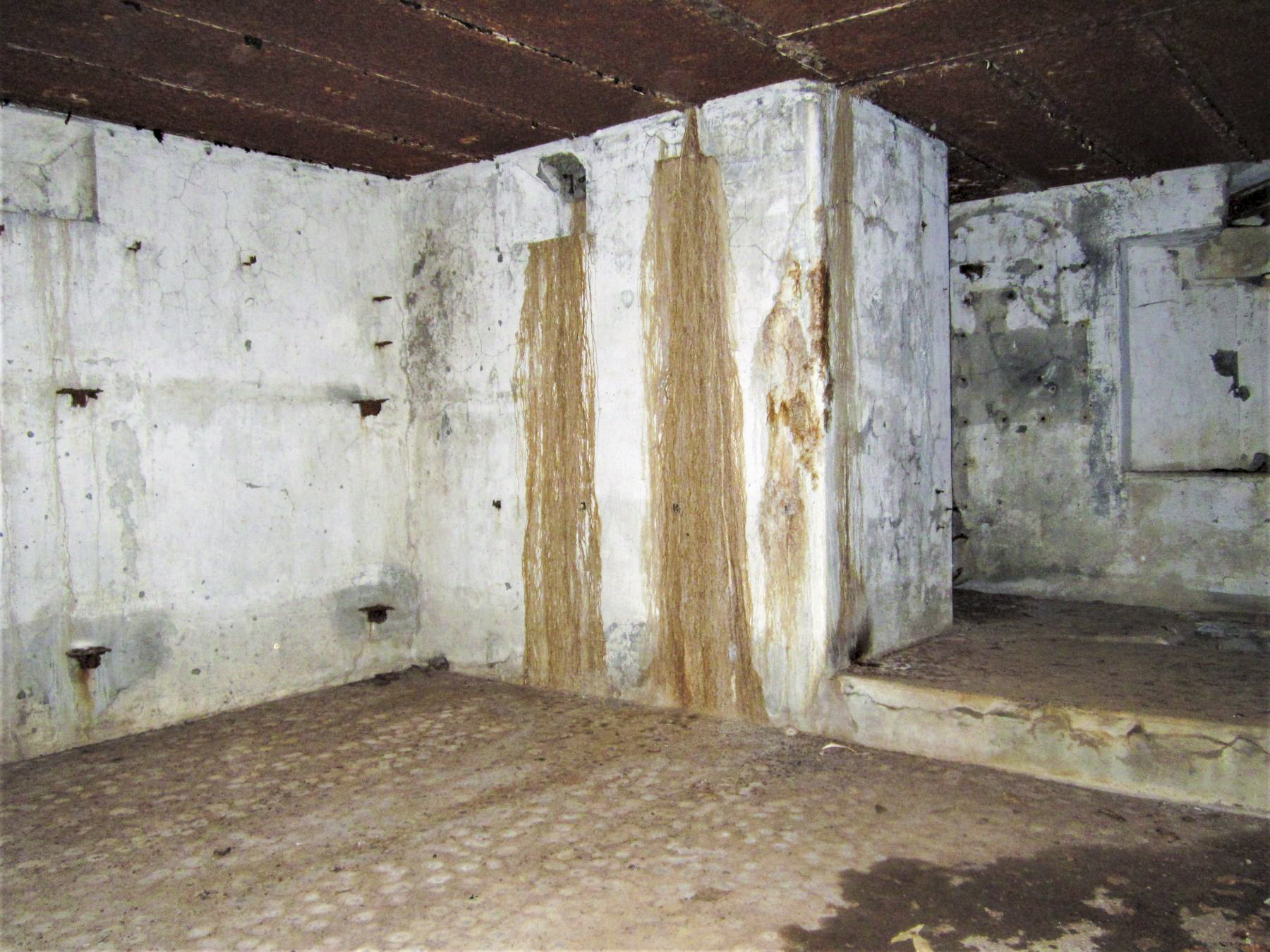 Ligne Maginot - TRAUTBACH OUEST - (Blockhaus pour arme infanterie) - Chambre de repos coté Est