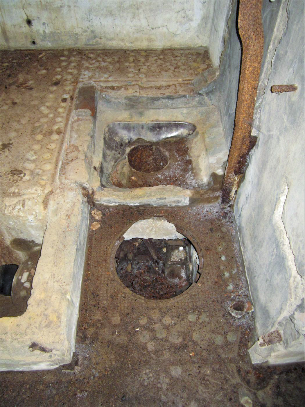 Ligne Maginot - TRAUTBACH OUEST - (Blockhaus pour arme infanterie) - Latrines
