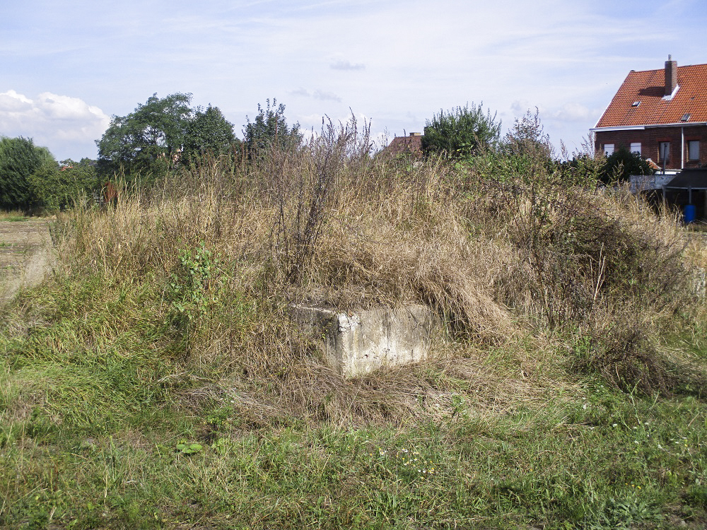 Ligne Maginot - BEF 274 - LE PURGATOIRE SUD EST 1 - (Blockhaus pour canon) - Le PURGATOIRE Sud-Est (BEF) vu de la rue du Purgatoire.