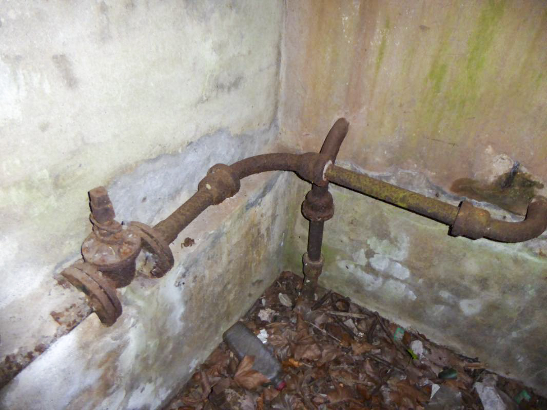 Ligne Maginot - MONT DES WELCHES - A21 - (Ouvrage d'artillerie) - Extérieur
Arrivée d'eau