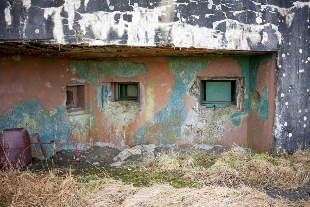 Ligne Maginot - BAMBIDERSTROFF NORD - C70 - (Casemate d'infanterie) - Créneaux FM, JM et JM/47
Le camouflage est encore bien visible