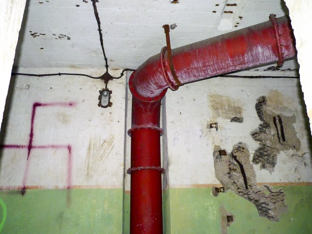 Ligne Maginot - KERFENT - A34 - (Ouvrage d'infanterie) - Bloc 2
Tuyau de ventilation air pur