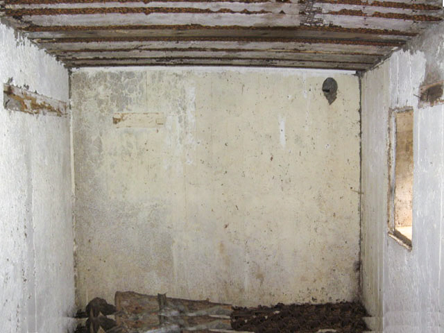Ligne Maginot - MONTBRONN ( FROMBURGERWALD ) - (PC) - L'intérieur
La petite chambre