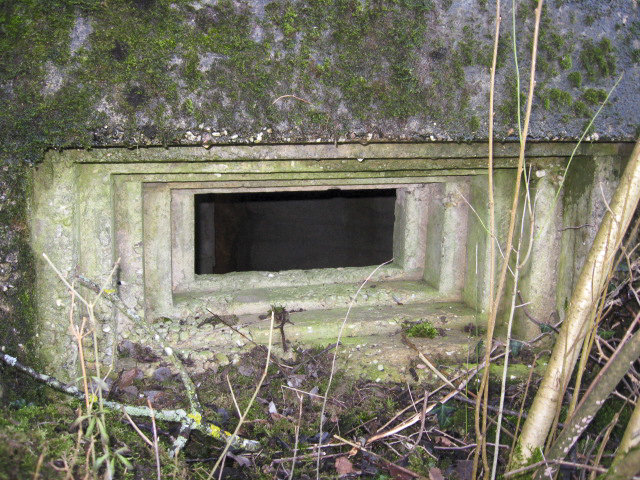 Ligne Maginot - GARTEN 2 - (Blockhaus pour arme infanterie) - Créneau mitrailleuse