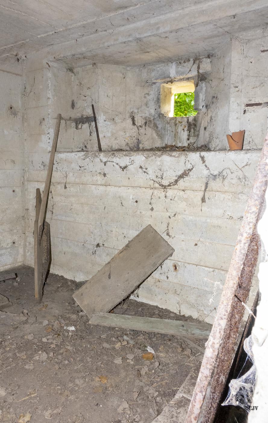 Ligne Maginot - BEF 211 - DRONKAERT SUD 3 - (Blockhaus pour canon) - L'intérieur