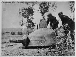 Ligne Maginot - T3 - (Cuve pour arme d'infanterie) - Photo allemande de la tourelle démontable encore en position