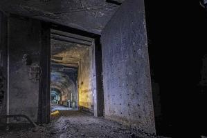 Ligne Maginot - METRICH - A17 - (Ouvrage d'artillerie) - L’immense porte destinée à couper le souffle d'une éventuelle explosion du magasin M1.