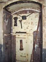 Ligne Maginot - FOUR A CHAUX - FAC - (Ouvrage d'artillerie) - Bloc 2
Etage inférieur de la tourelle de 75
Niche à outils