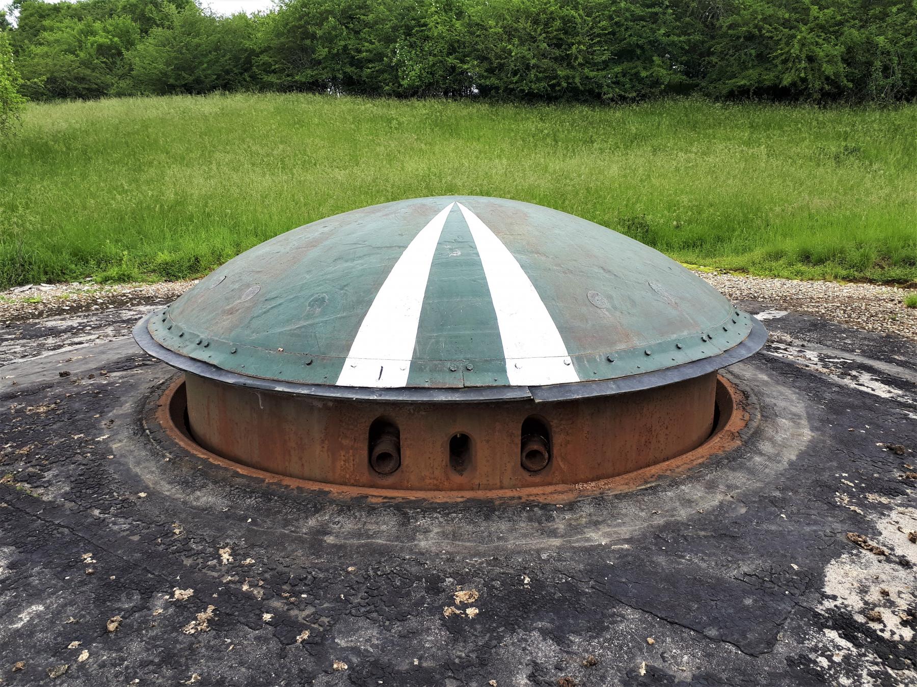 Ligne Maginot - FOUR A CHAUX - FAC - (Ouvrage d'artillerie) - Bloc 2
Tourelle de 75 en batterie
Vue sur les embrasures