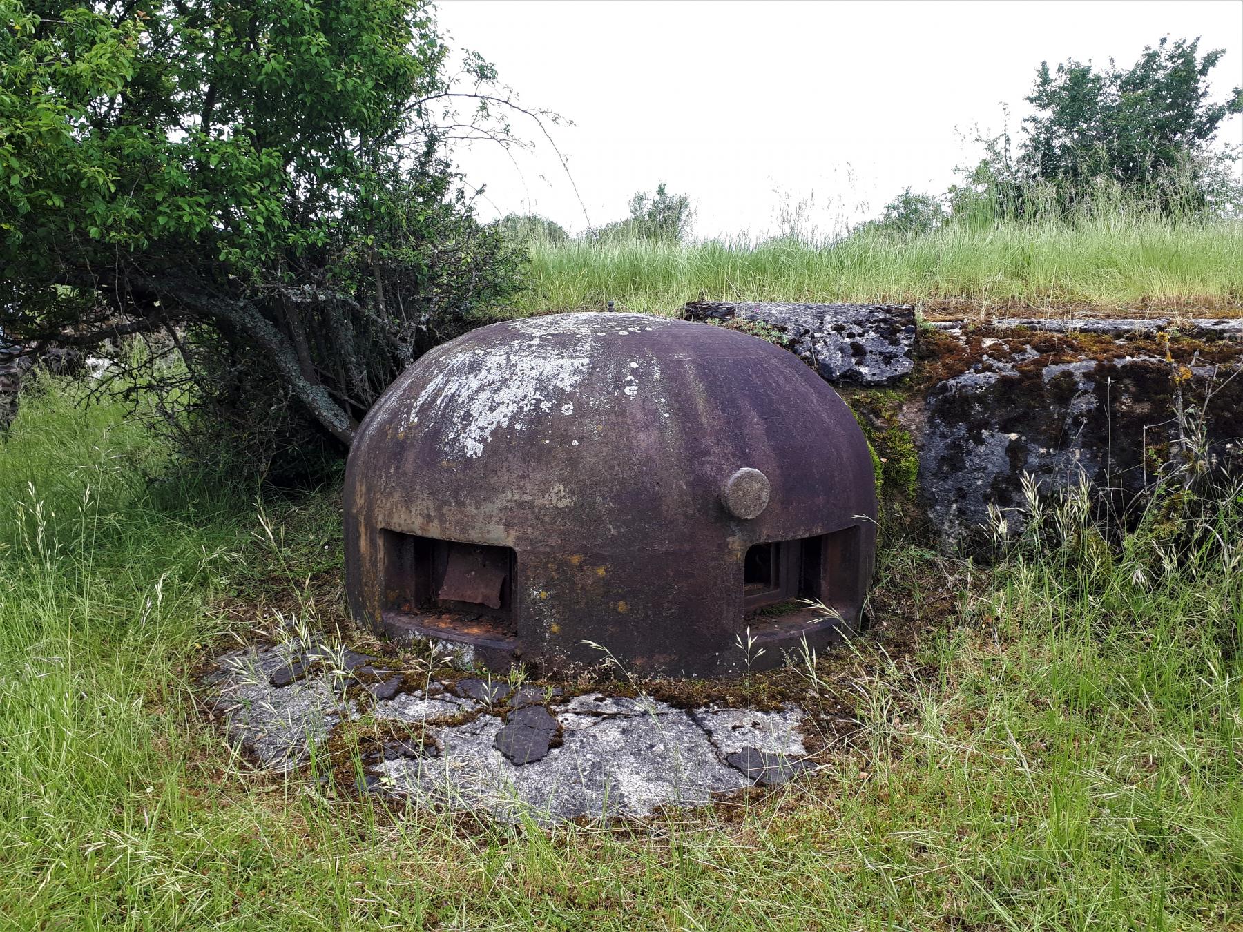 Ligne Maginot - FOUR A CHAUX - FAC - (Ouvrage d'artillerie) - Bloc 4
La cloche GFM servant de cloche conjuguée à la cloche observatoire VDP