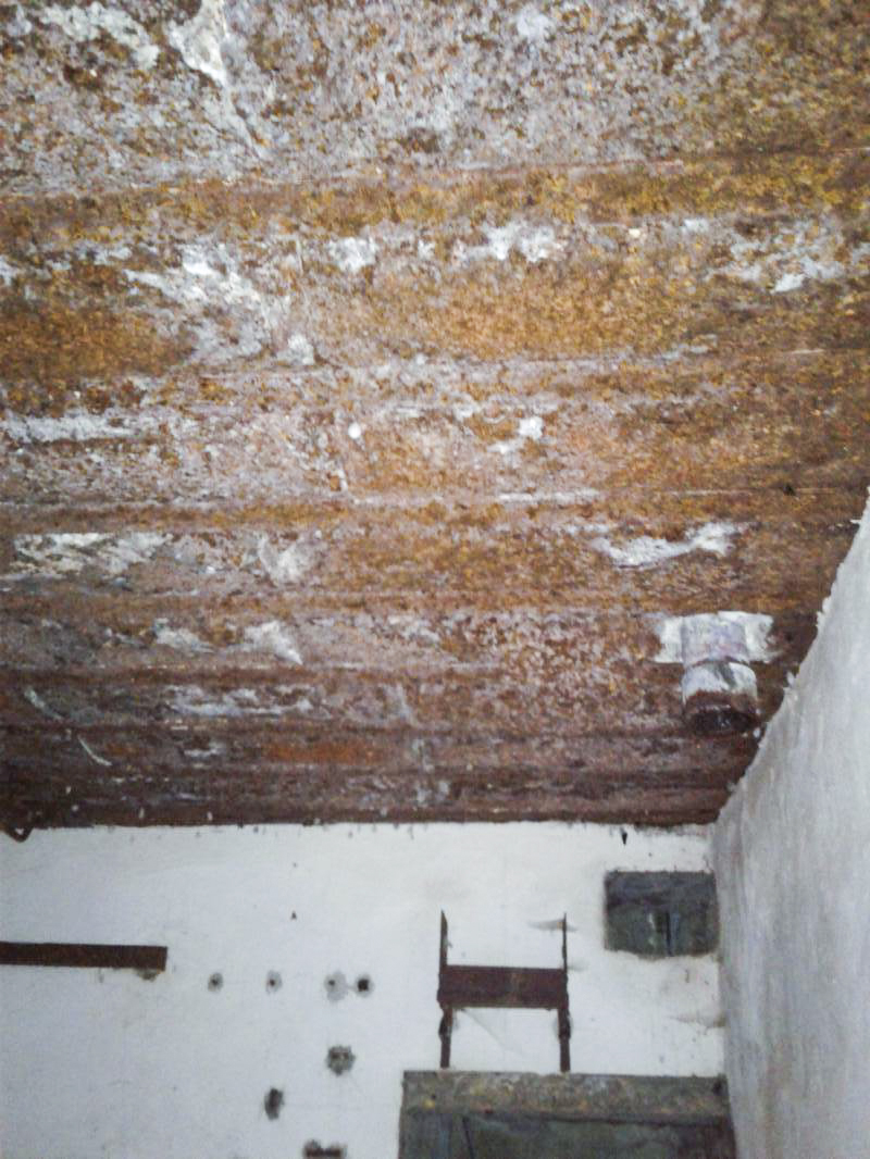 Ligne Maginot - CHAMOUILLETTE - (Central téléphonique isolé) - Plafond (doublage en tôle) du central téléphonique