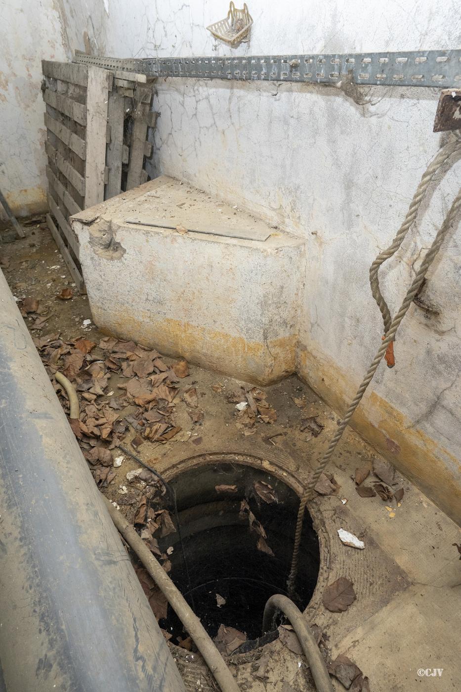 Ligne Maginot - B287 - GRIMONPONT SUD - (Blockhaus pour canon) - Le puits
