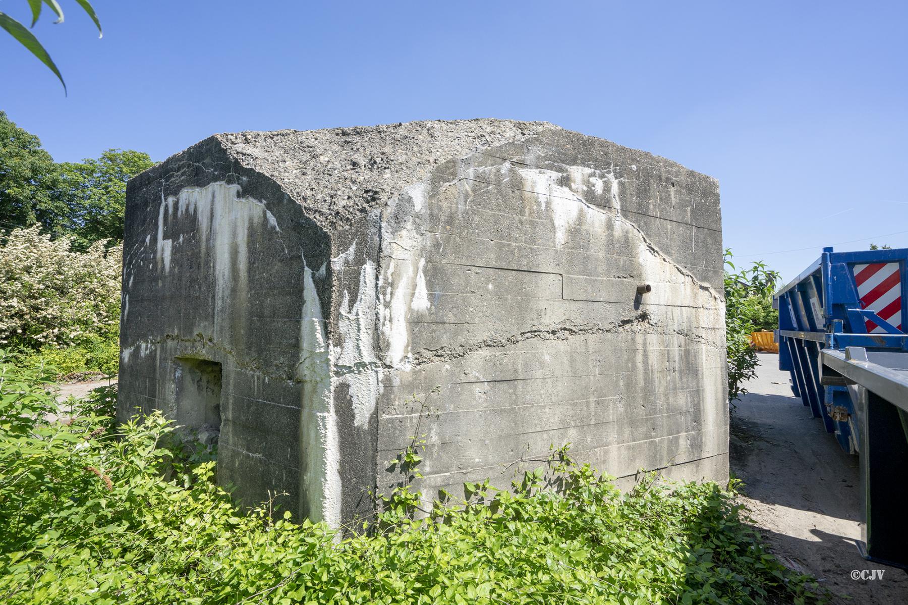 Ligne Maginot - BEF 695 - LA MARTINOIRE SUD - (Blockhaus pour arme infanterie) - L'entrée