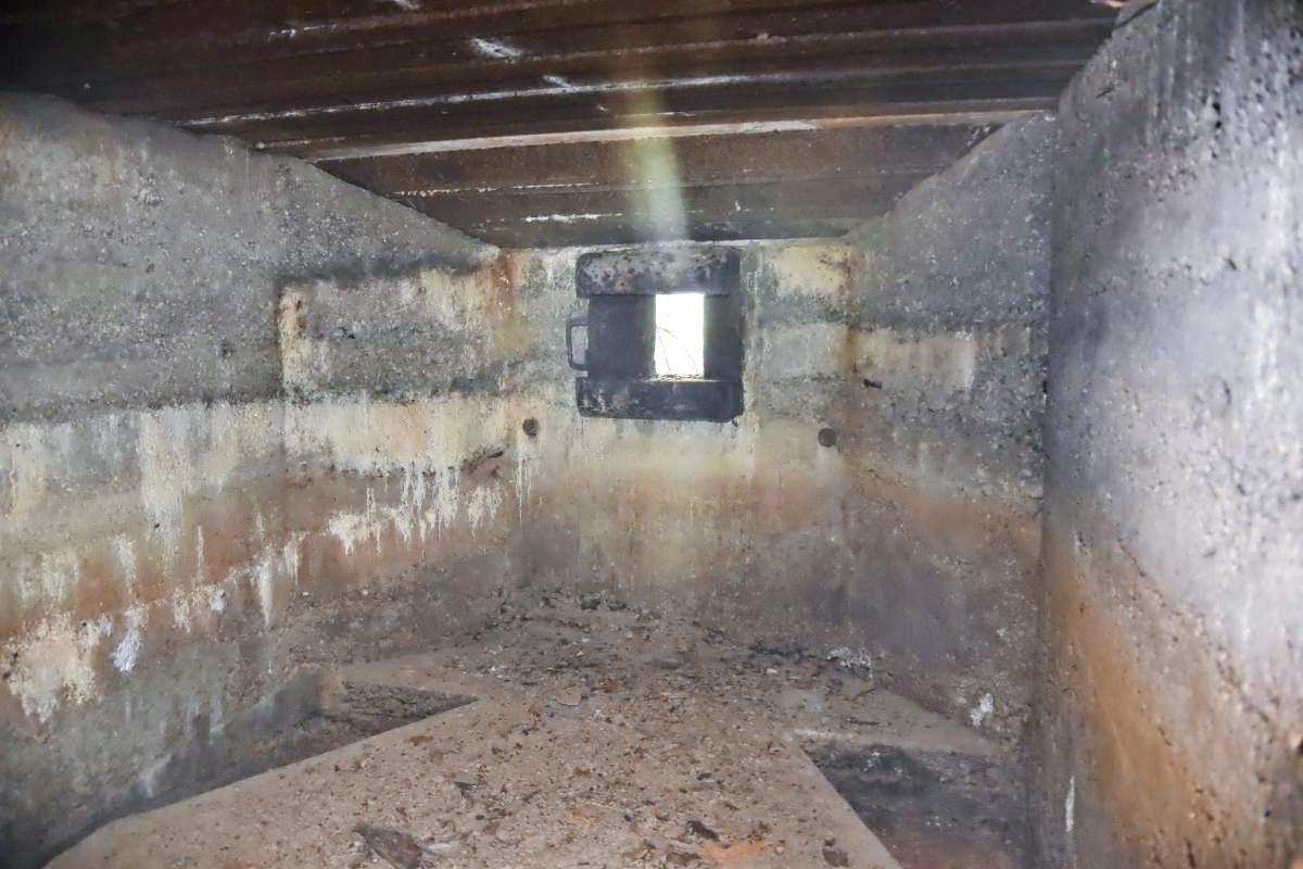 Ligne Maginot - CB226 - BOIS DE CATTENOM 02 - (Blockhaus pour arme infanterie) - Chambre de tir - D.Froehly