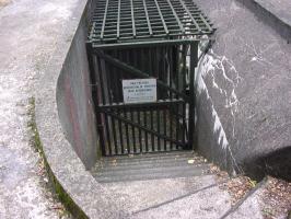Ligne Maginot - SCHOENENBOURG - (Ouvrage d'artillerie) - Entrée des hommes
L'entrée refaite après guerre