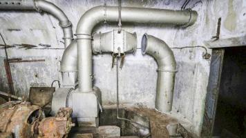 Ligne Maginot - FROHMUHL (PC DU QUARTIER KAPELLENHOF - II/153° RIF) - (Abri) - Usine électrique
Batterie pour le refroidissement de l'eau des moteurs - réchauffage de l'air intérieur