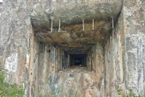 Ligne Maginot - SAINT ROCH (SHR) - (Ouvrage d'artillerie) - Bloc 4
L'un des créneaux pour JM vu de l'extérieur